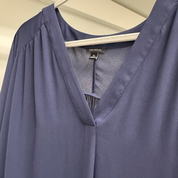 Ann Taylor Blue Blouse (worn once) - Picture 4 of 6